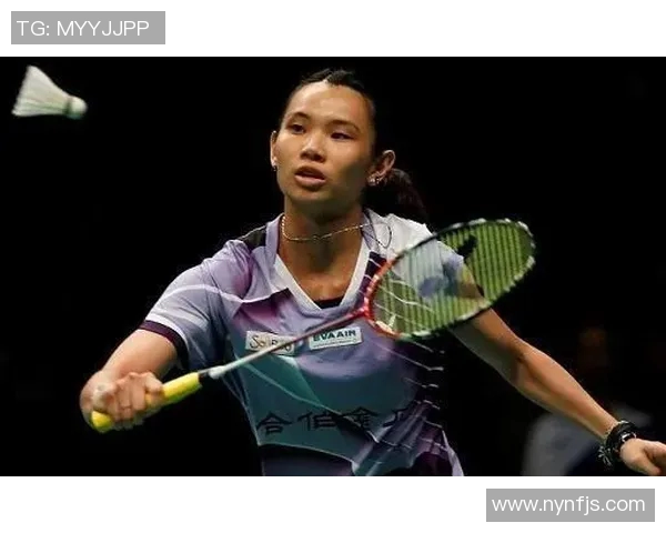 武汉羽毛球队中路突破分析与反思探讨其得失经验